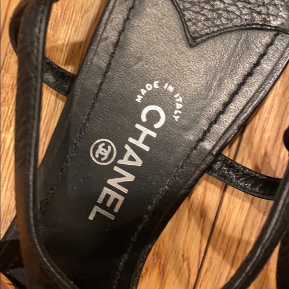 Chanel Big CC rogo thong sandal - Picture 3 of 6